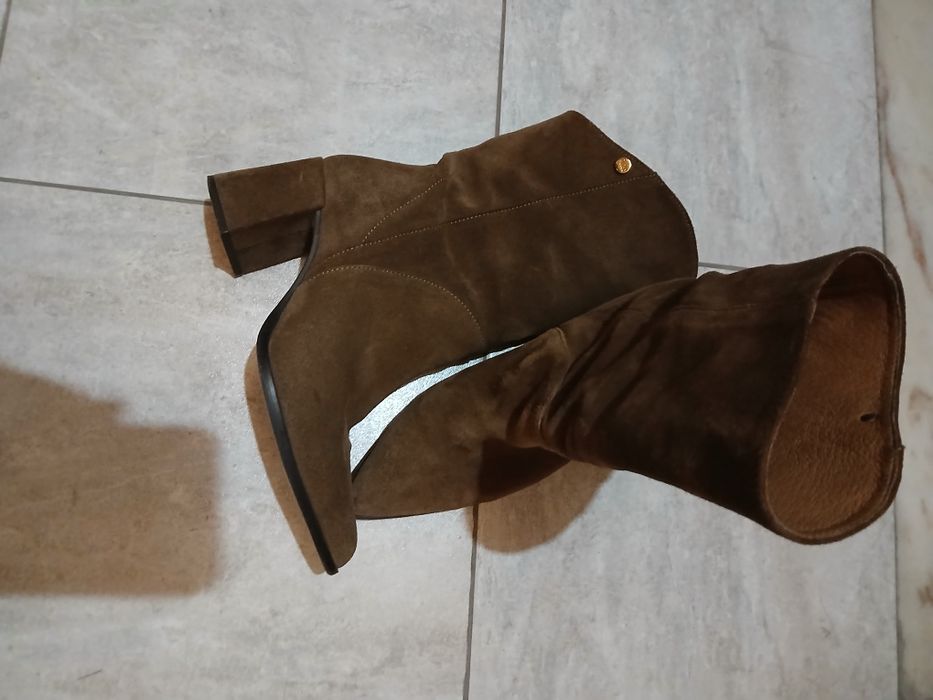Botas da marca Ruika