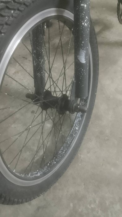 Sprzedam BMX-a ręcznie malowany.