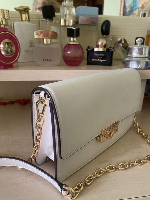 Фирменная дамская сумочка Michael KORS  пудрового цвета,  кожаная.