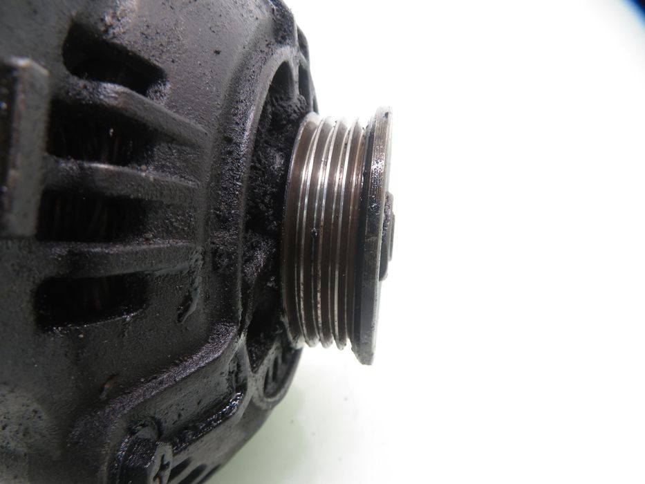 Alternator Hyundai S Coupe 1.5 Turbo Ab175018