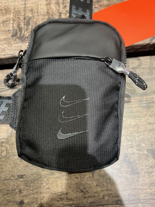 Сумка сумочка месенджер nike mini bag барсетка найк маленька міні чорн