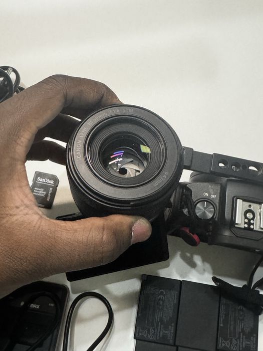 Vendo Canon RP + lente 50mm f1.8