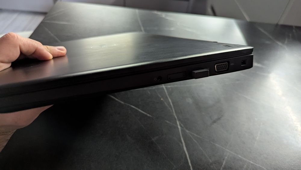 Ноутбук Dell Latitude 5590 i7-8650U сенсорний екран.