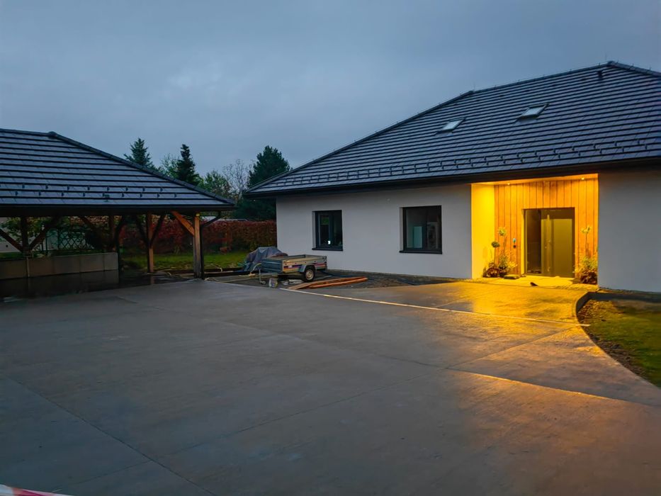 Posadzki betonowe,przemysłowe .