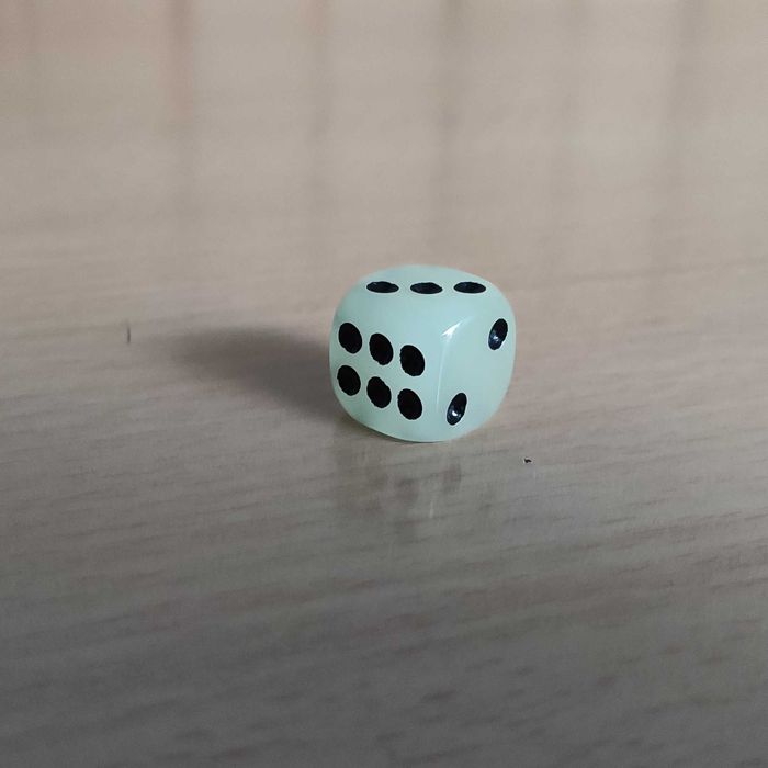 10 Dados que Brilham no Escuro