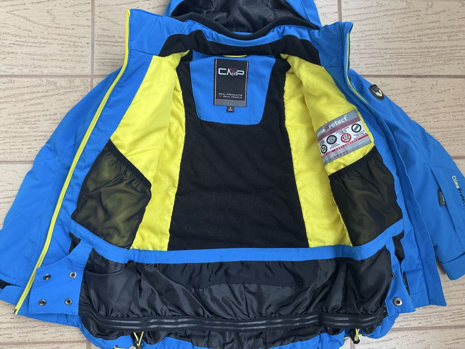 Продам дитячу лижну куртку CMP на 6 років