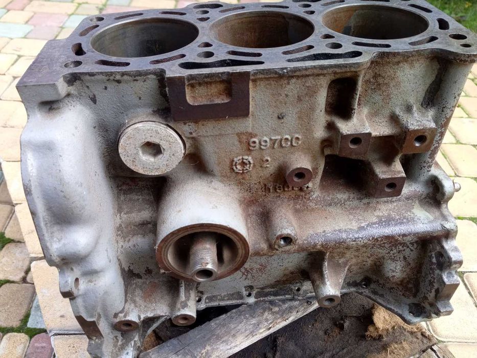 Блок + ГБЦ Subaru Justy 1,2  1984-1990