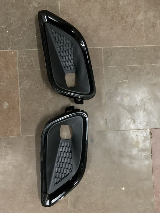 Накладки птф заглушки протитуманних фар  черокі чироки cherokee 2019 р