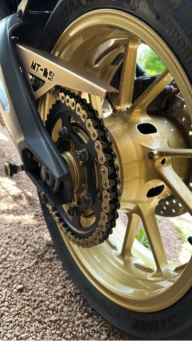 Yamaha MT-09 2017 – 61.000 km – Revisão feita + Extras