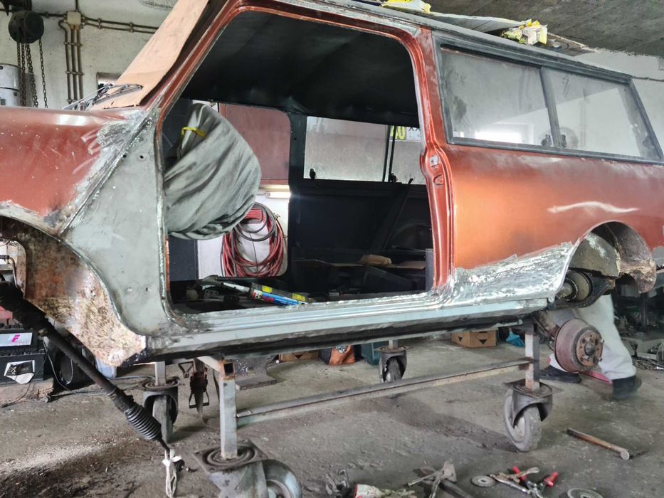 Carro classico mini ima van