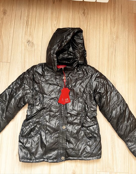 Куртка вітровка нова весна