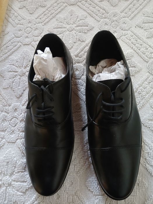 Par de sapatos honem novos n 40