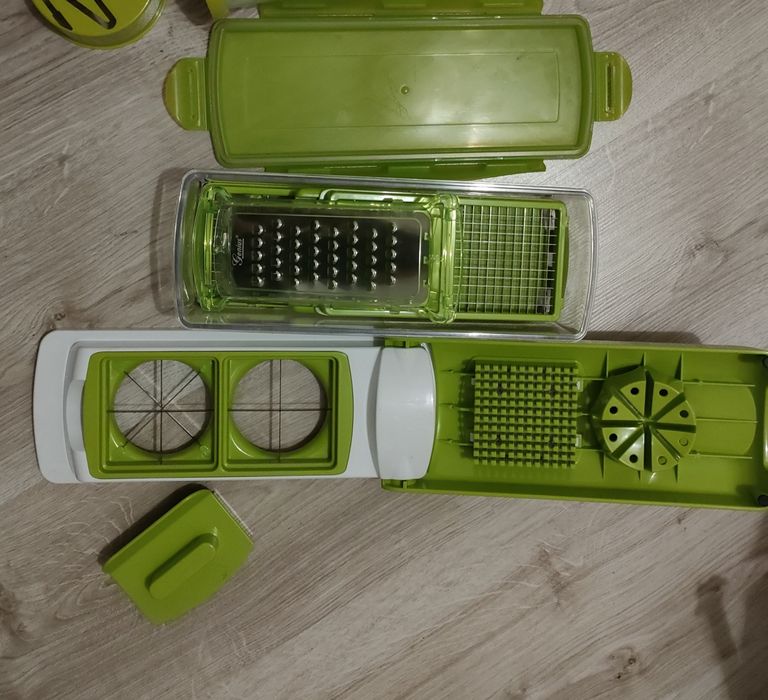 Szatkownica Rozdrabniacz do warzyw i owoców ręczny