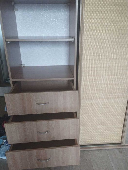 Шафа-купе (гардеробну)