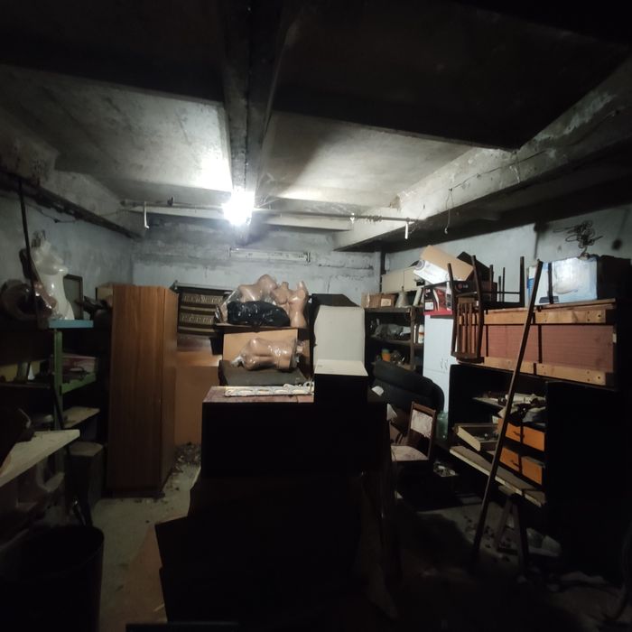 Гараж в кооперативі "іскра"