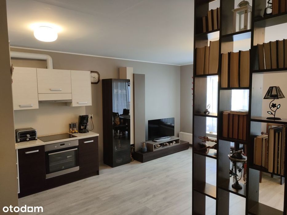 Gumieńce .Na sprzedaż ładne 2pokojowe 46 m² z balkonem 2 piętro,winda - Widok 2