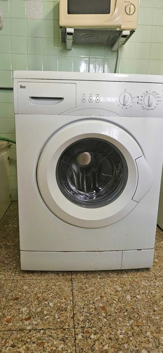 Máquina de lavar roupa Teka TKX1 600T