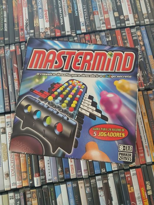 Jogo mastermind antigo
