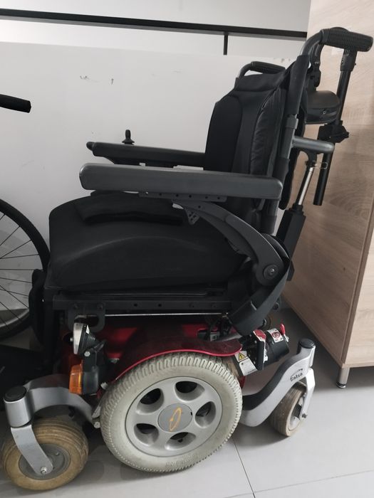 Wózek inwalidzki elektryczny