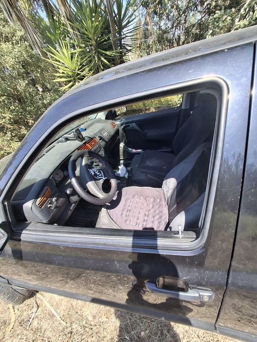 Vendo o golfe 1.6 a gasolina em boas condições