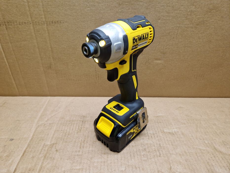 Zakrętarka DeWalt DCF 887 4.0Ah oryginał