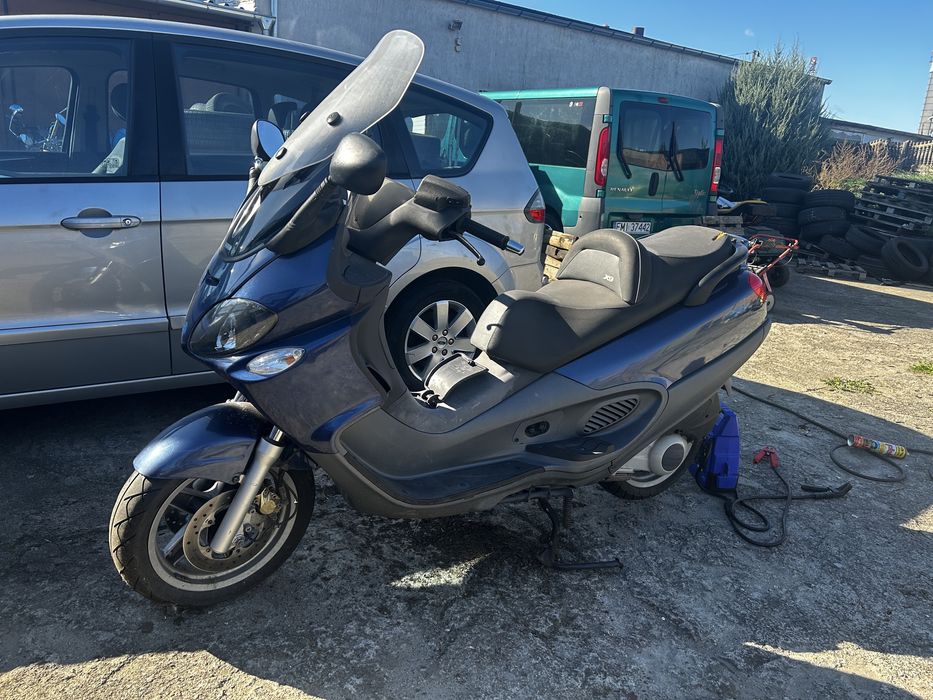 Maxi skuter Piaggio X9 125 cm3