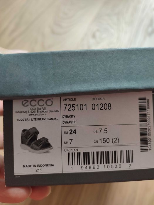 Sandałki ECCO roz. 24