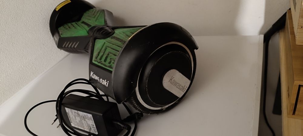 2 Hoverboard  mais um carro !!!