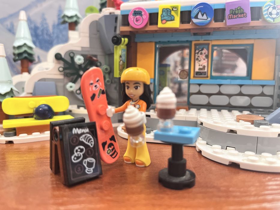 41756 Lego Friends - Stok narciarski i kawiarnia