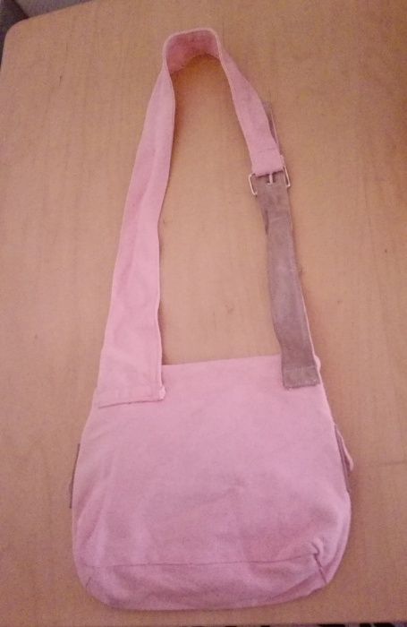 Mala rosa da Details, nova