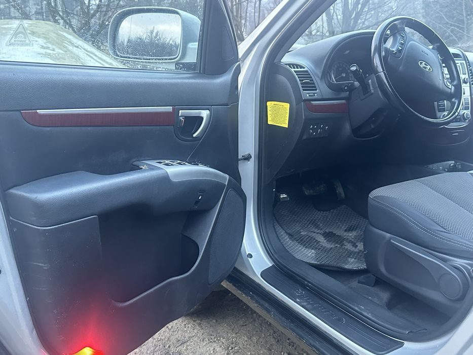 Продам Санта Фе 4х4 v6 2.7 газ/бензин