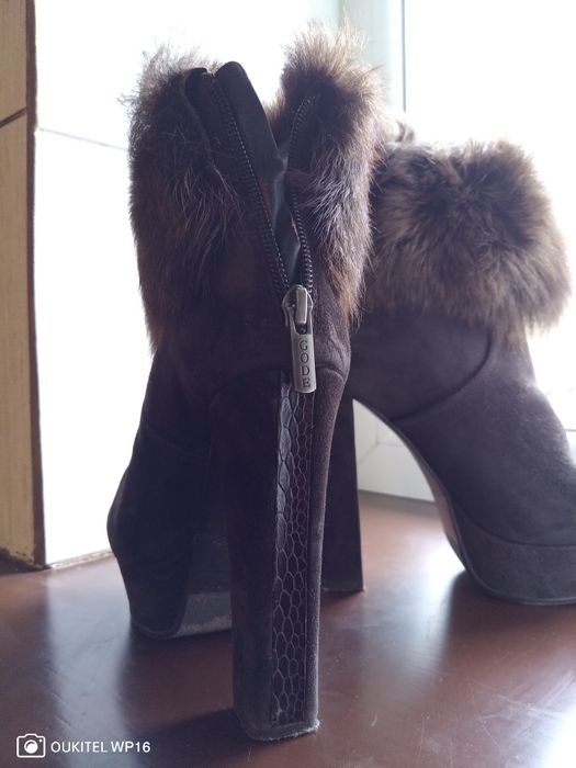 Продам натуральные зимние полусапожки