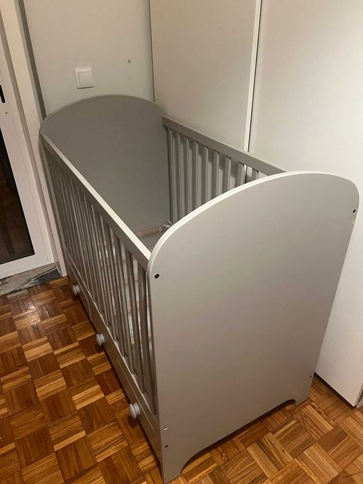 Berço Ikea Gonnat com colchãO