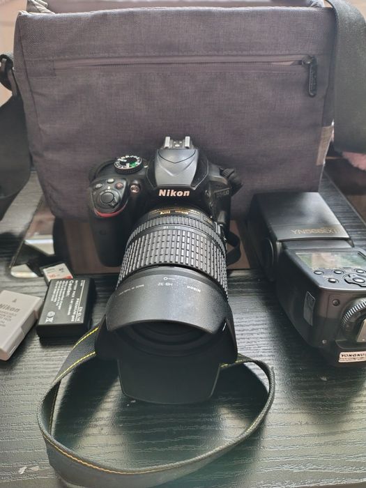 Nikon D3400 z obiektywem Nikkor 18-105mm + dodatki
