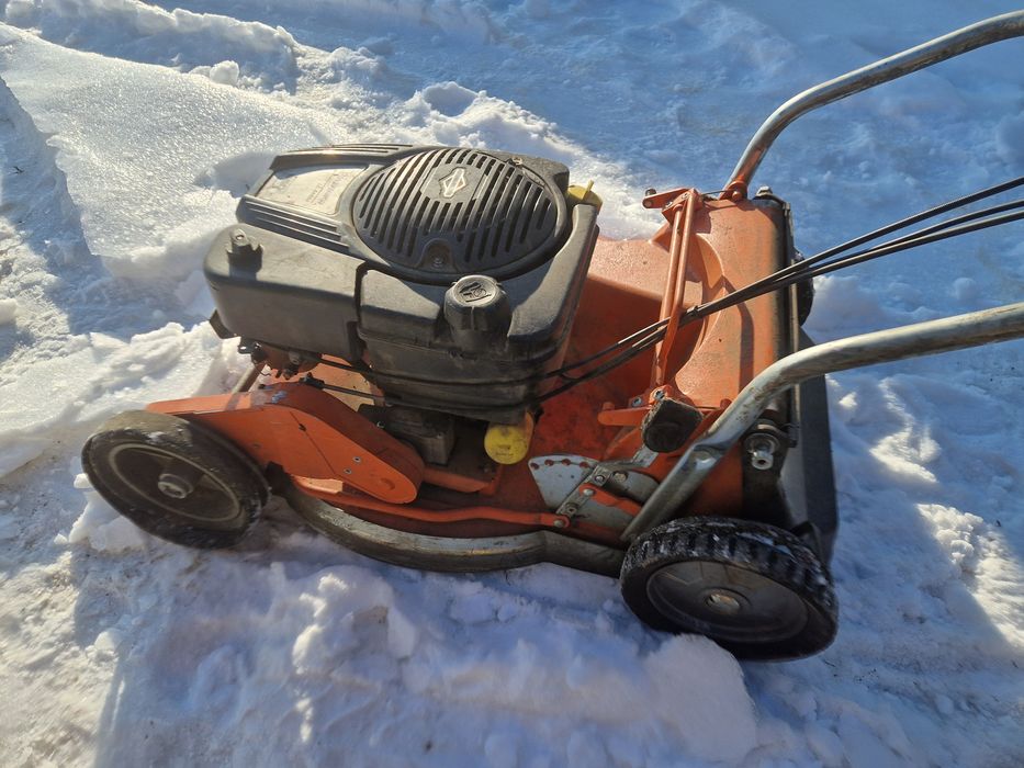 Sprawna Kosiarka Husqvarna  napęd przod 5.5koni