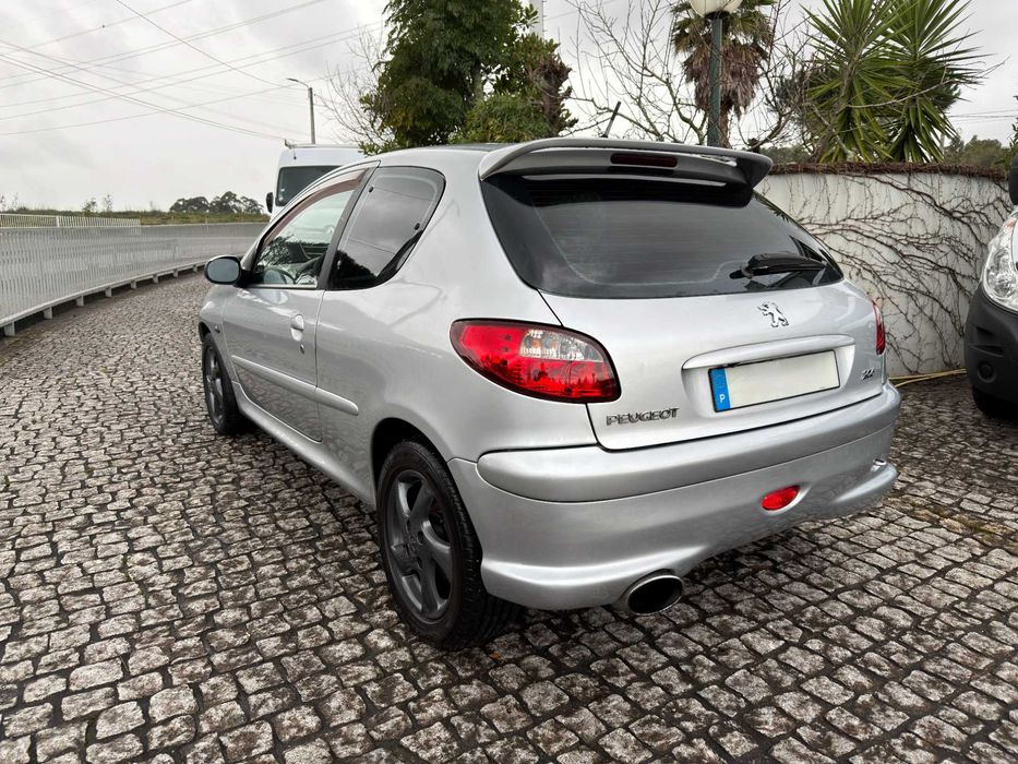 Peugeot 206 1.6 HDI *Look GTI*