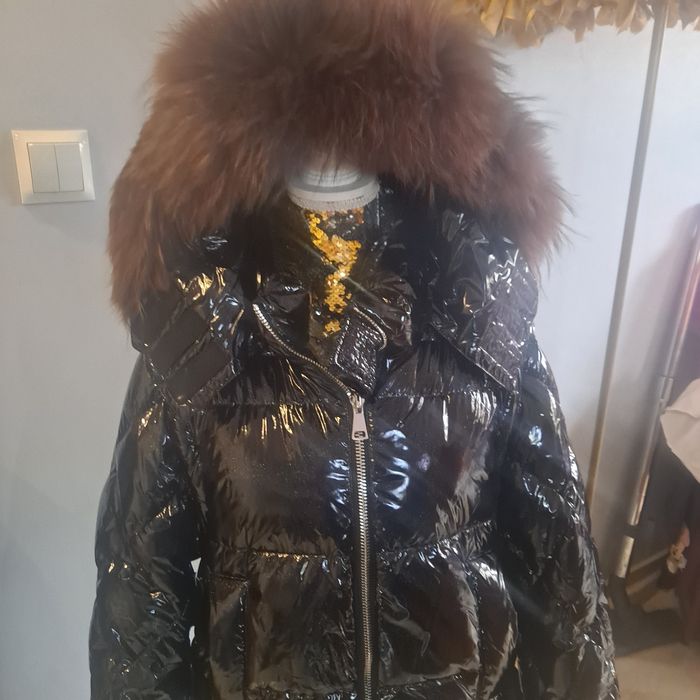 Kurtka czarna lakierowana kamizelka futerko 38 40