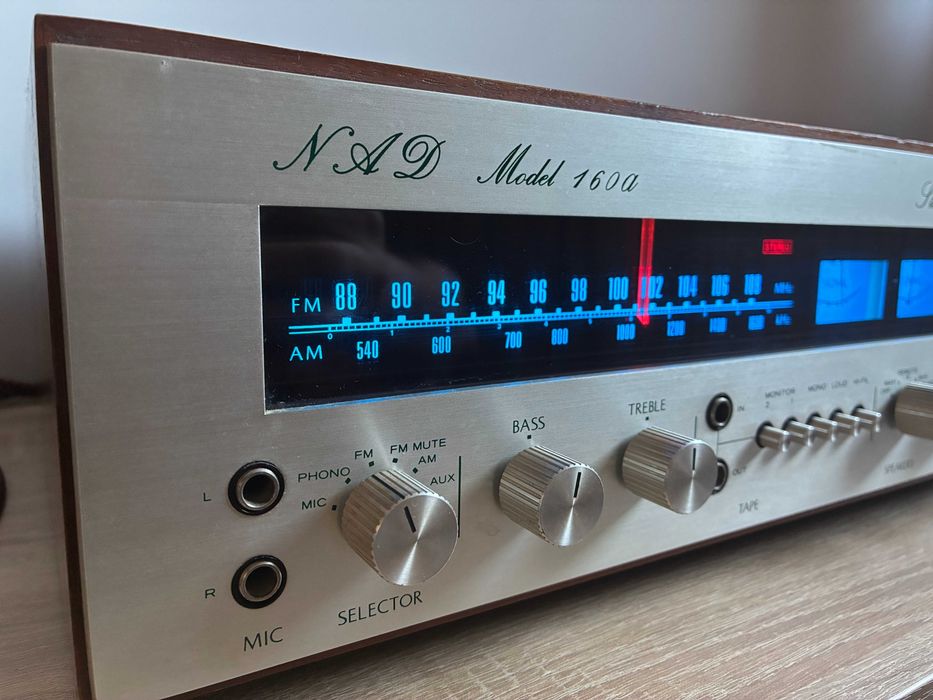 Amplituner NAD 160a