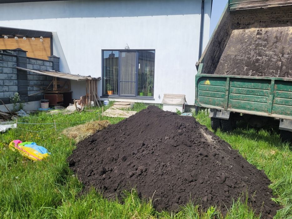 Пісок Щебінь Відсів Чорнозем Вивіз будівельного сміття брикет