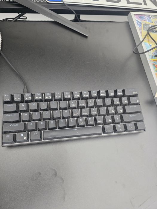 Teclado mecânico RGB