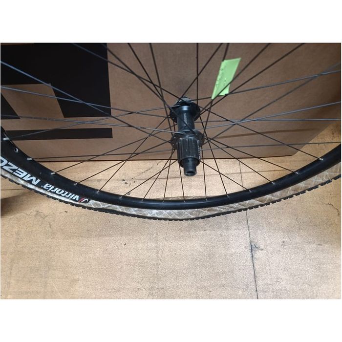 Rodas btt 29 boost com pneus