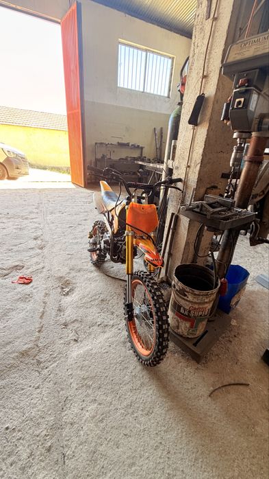 Pit bike 125cc.