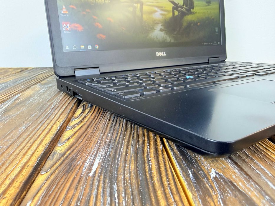 Ноутбук Для Роботи і Навчання Dell Latitude E5580 /Core i5-6300u/SSD 512 GB/ГАРАНТІЯ