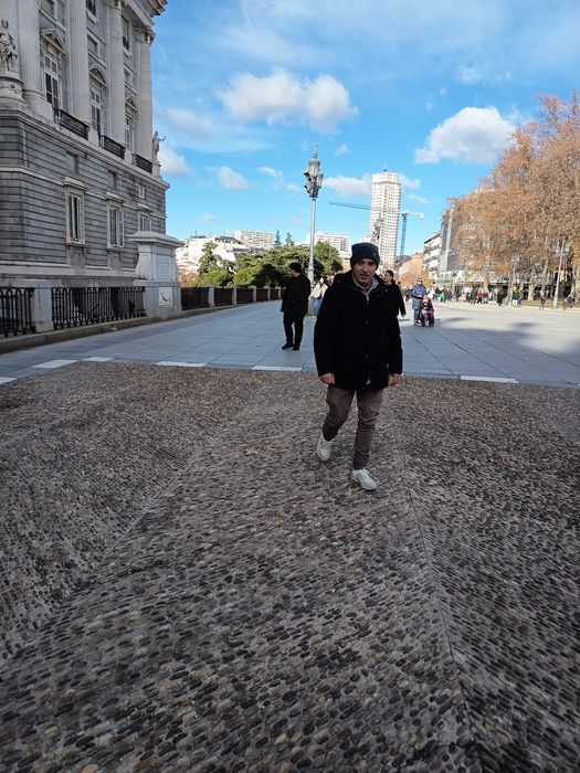Ladrilhador/ Pedreiro