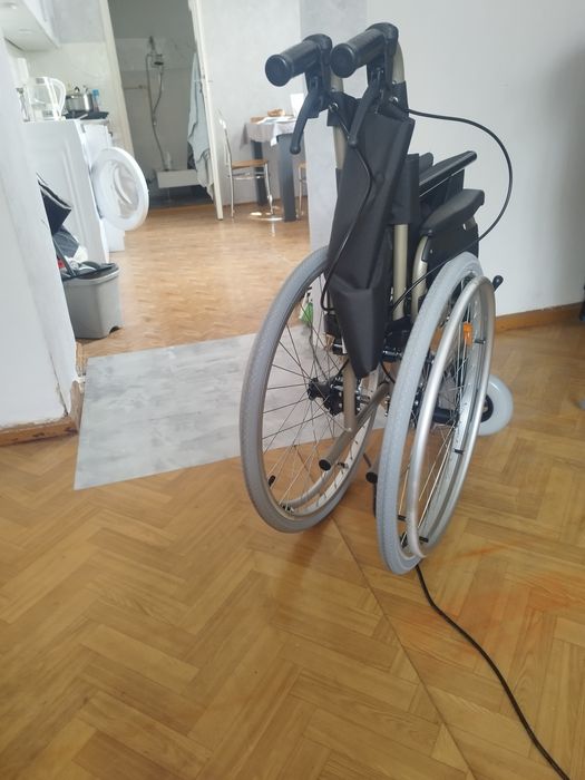 Wózek inwalidzki aluminiowy