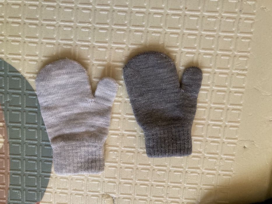 Варежка hm по 1 шт