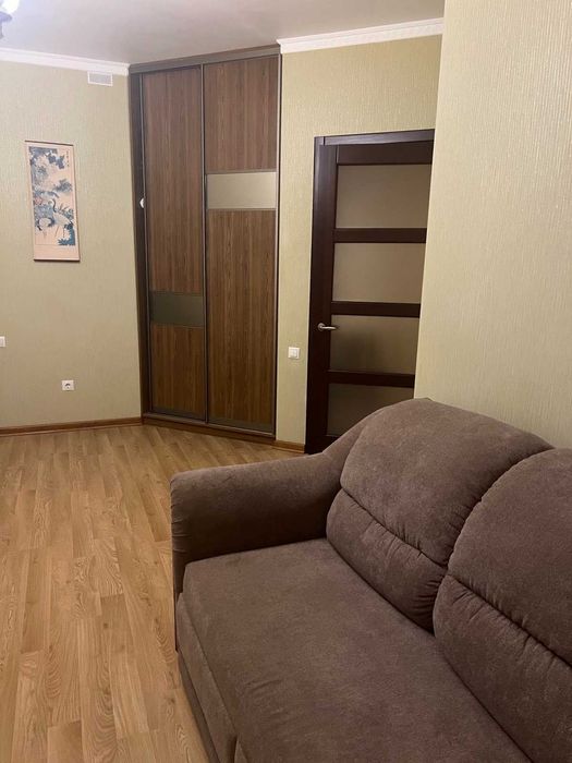 Продаж 3-к. квартира в ЖК Корона, Срібнокільська 1, Позняки