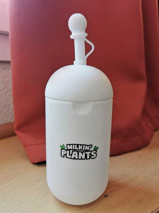 Vendo 1 x Milkin’Plants Cup — copo reutilizável em silicone