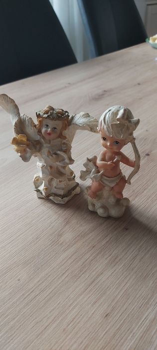 Figurki aniołki ..