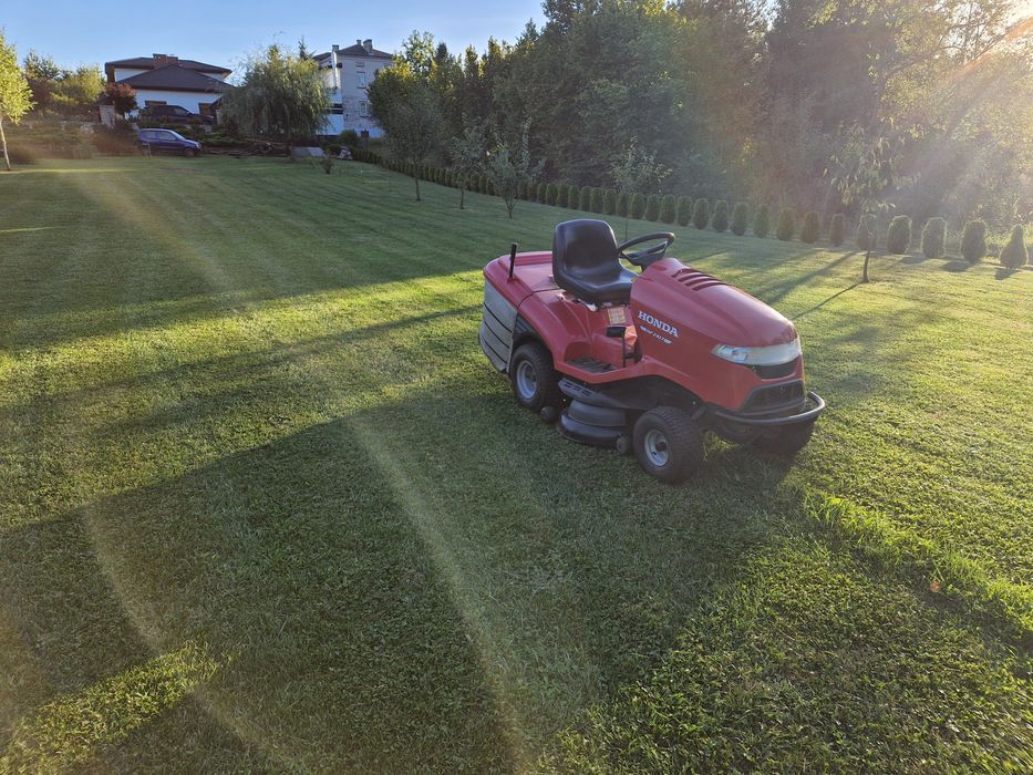 Traktorek do trawy Kosiarka Honda 2417 Nowy Model